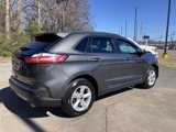 Used 2020 Ford Edge SE image 3