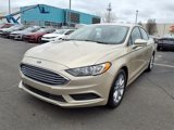 Used 2017 Ford Fusion SE w/ Fusion SE Technology Package image 3
