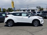 Used 2023 Nissan Kicks SV image 2