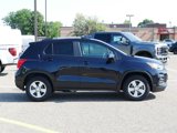 Used 2022 Chevrolet Trax LT w/ LT Convenience Package image 6