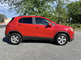 Used 2016 Chevrolet Trax LT w/ LT Sun and Sound Package image 4