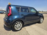 Used 2017 Kia Soul + image 4