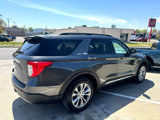 Used 2020 Ford Explorer XLT w/ Equipment Group 202A image 5
