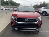 Certified 2024 Volkswagen Taos SE w/ Panoramic Sunroof Package image 4