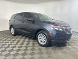Used 2022 Chevrolet Equinox LS image 2