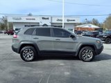 Used 2022 Jeep Cherokee Trailhawk image 2