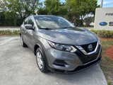Used 2020 Nissan Rogue Sport S image 2