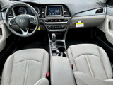Used 2019 Hyundai Sonata SE image 2