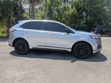 Used 2022 Ford Edge SE w/ Black Appearance Package image 2