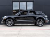 Certified 2025 Porsche Macan image 2
