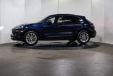 Certified 2022 Porsche Macan image 2
