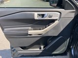 Used 2022 Ford Explorer Limited w/ Equipment Group 301A image 3