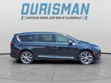 Used 2018 Chrysler Pacifica Limited w/ Tire & Wheel Group image 2