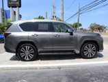 Used 2025 Lexus LX 700h Luxury image 4