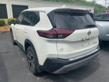 Used 2021 Nissan Rogue SV image 3