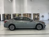 Used 2023 Nissan Altima 2.5 SV image 3