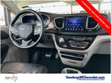 Used 2017 Chrysler Pacifica Touring-L w/ Tire & Wheel Group image 5