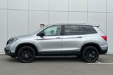 Used 2019 Honda Passport Sport image 2
