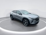 Used 2024 Chevrolet Trax RS image 2