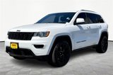 Used 2021 Jeep Grand Cherokee Laredo X image 2