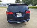 Used 2018 Chrysler Pacifica Touring-L Plus w/ Tire & Wheel Group image 6
