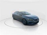 Used 2022 Volkswagen Passat 2.0T SE image 2