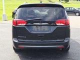 Used 2019 Chrysler Pacifica Touring-L image 6