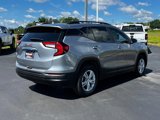 Used 2024 GMC Terrain SLE w/ Driver Convenience Package image 4