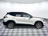 Used 2021 Kia Seltos S image 2