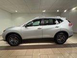 Used 2016 Nissan Rogue SL w/ SL Premium Package image 2