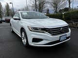 Used 2020 Volkswagen Passat 2.0T SE image 2