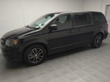 Used 2019 Dodge Grand Caravan SE image 2