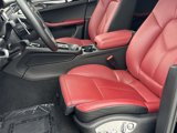Certified 2022 Porsche Macan image 5