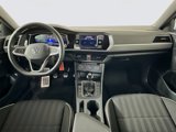 Used 2024 Volkswagen Jetta Sport image 4