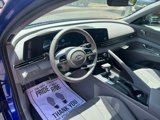 Used 2025 Hyundai Elantra Sport image 3