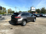 Used 2015 Toyota Highlander Limited w/ Driver Technology Package image 4