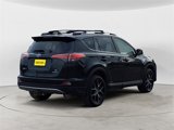 Used 2018 Toyota RAV4 SE image 5