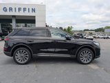 New 2025 Lincoln Corsair Reserve image 3