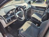 Used 2010 Dodge Grand Caravan SXT image 4