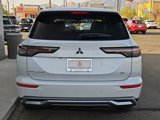 New 2025 Mitsubishi Outlander SE image 3