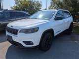 Used 2023 Jeep Cherokee Altitude Lux image 3