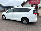 Used 2022 Chrysler Voyager LX image 3
