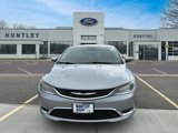Used 2015 Chrysler 200 Limited w/ Convenience Group image 2