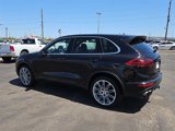 Used 2017 Porsche Cayenne S image 4