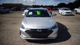 Used 2019 Hyundai Elantra SE image 2