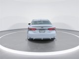 Used 2019 Toyota Camry SE image 5