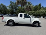 Used 2018 Nissan Frontier SV image 2
