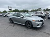 Used 2019 Toyota Camry SE image 2