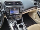 Used 2016 Nissan Maxima Platinum image 3