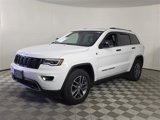 Used 2017 Jeep Grand Cherokee Limited w/ Luxury Group II image 4